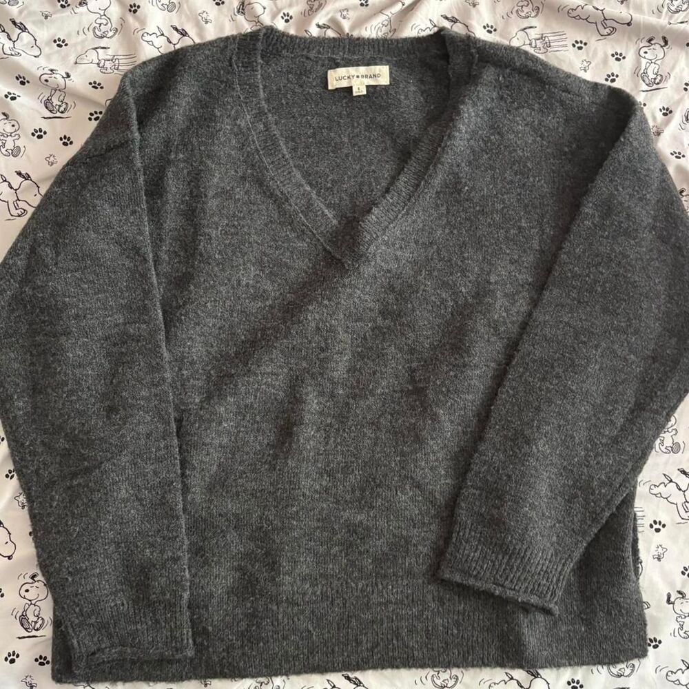 Lucky brand Women's Grey V-neck sweater
